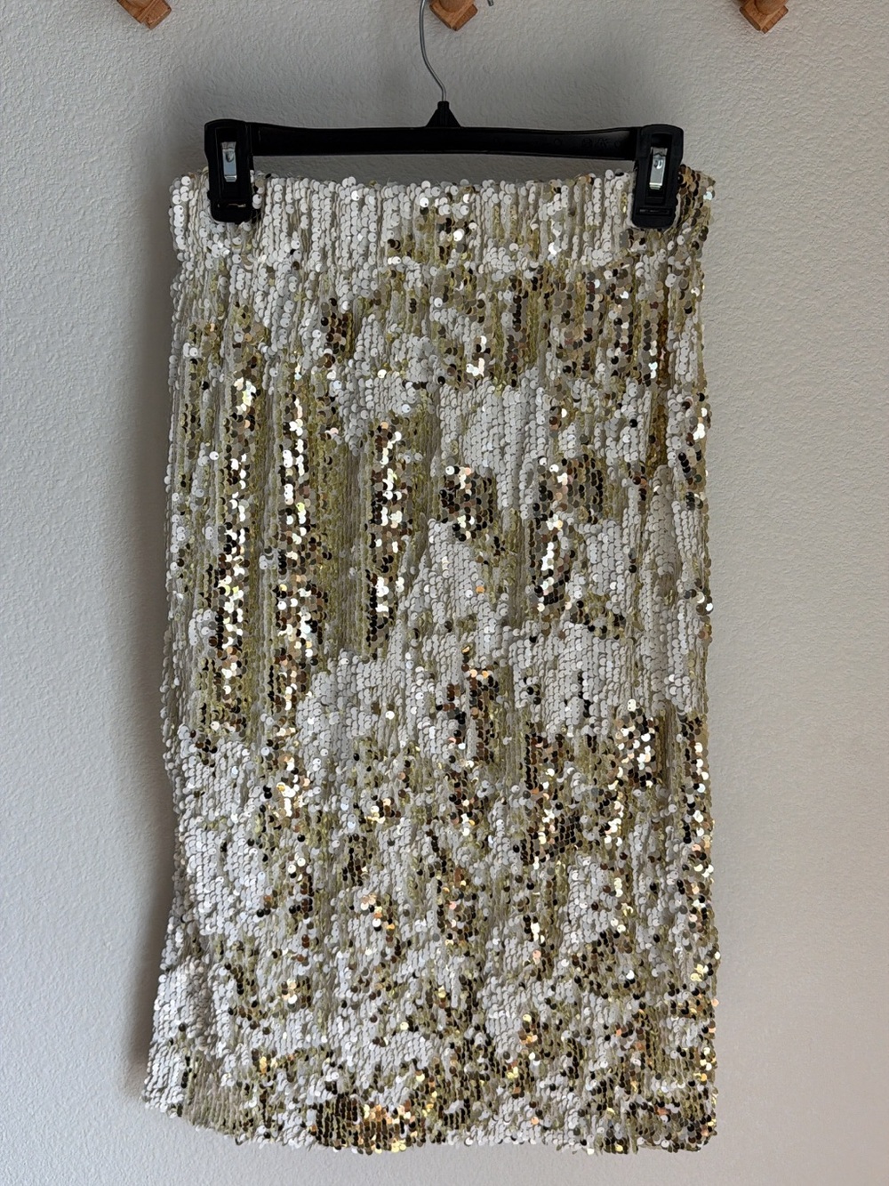 DAVI & DANI Y2K Gold and White Sequin Midi Pencil Skirt